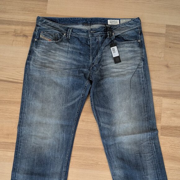 NWT Diesel Larkee Regular Straight Jeans W40 L32 Medium Wash Premium Denim